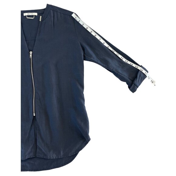 AMS Pure Blue Linen Silk Zipper Womens Top Roll Tab Sleeve US 6 Spain Minimalist - Picture 4 of 9